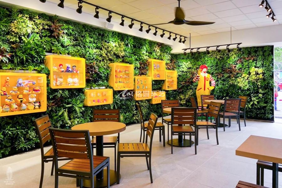 快餐店、连锁餐厅店铺室内植物墙景观案例